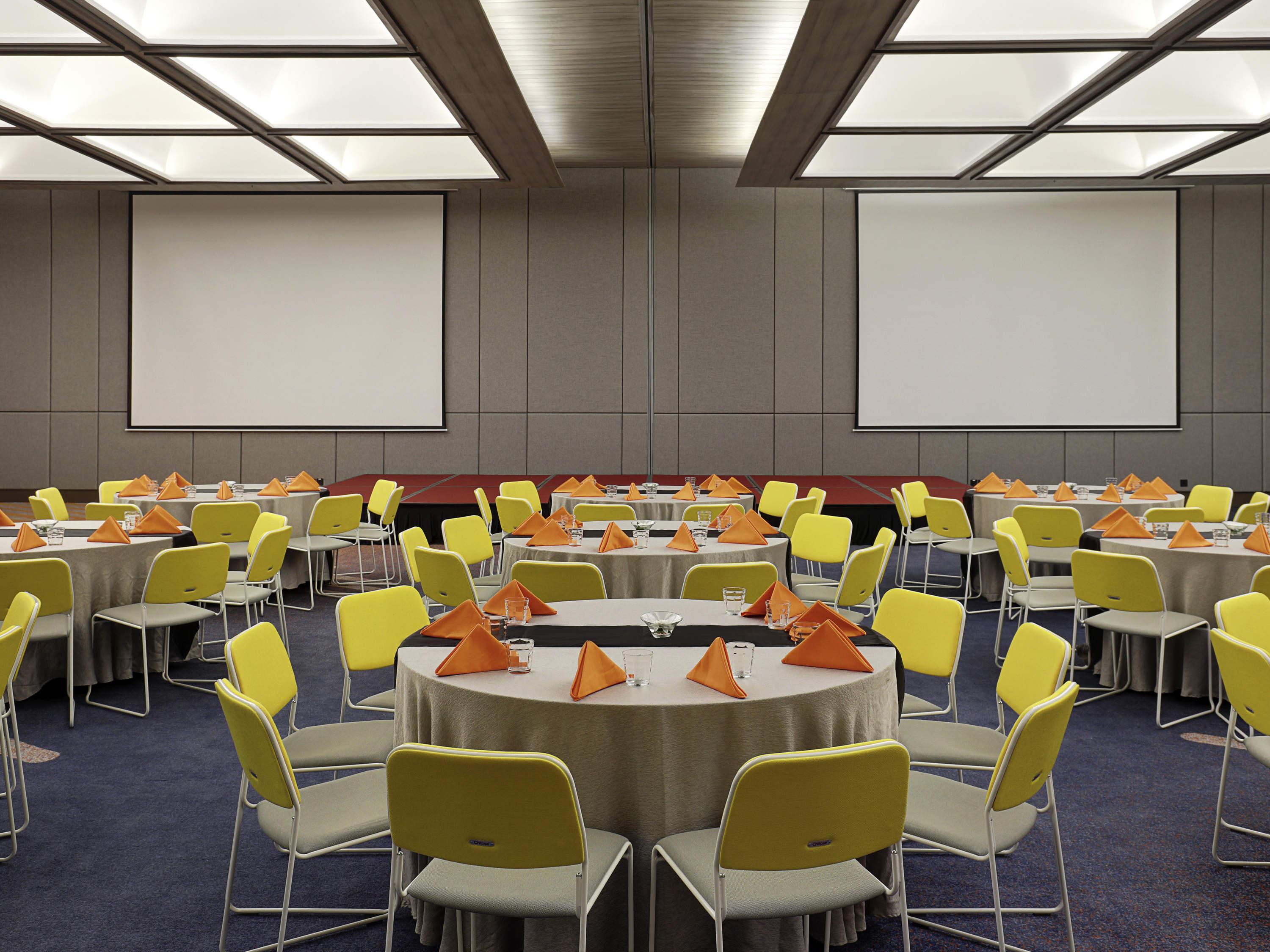 Ibis Styles Jakarta Tanah Abang Exterior photo