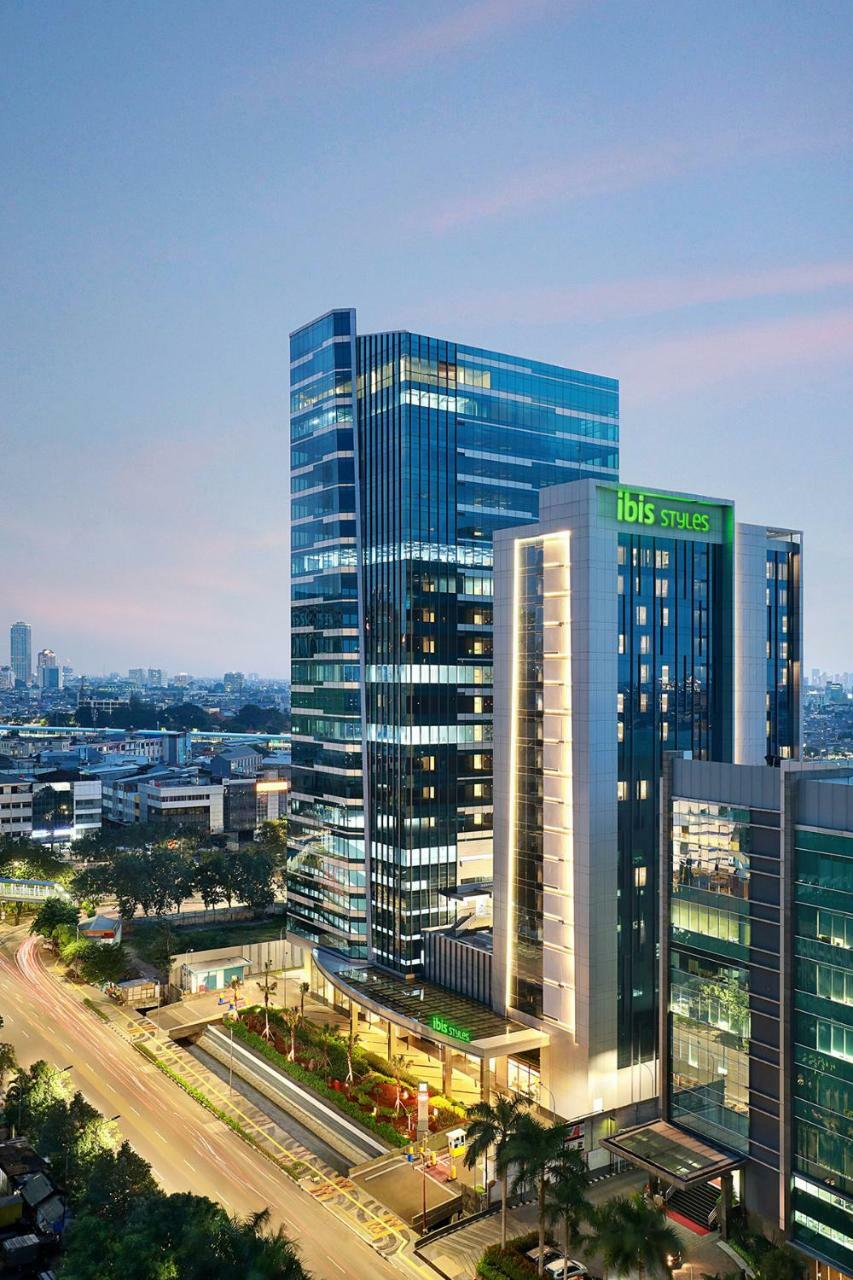 Ibis Styles Jakarta Tanah Abang Exterior photo