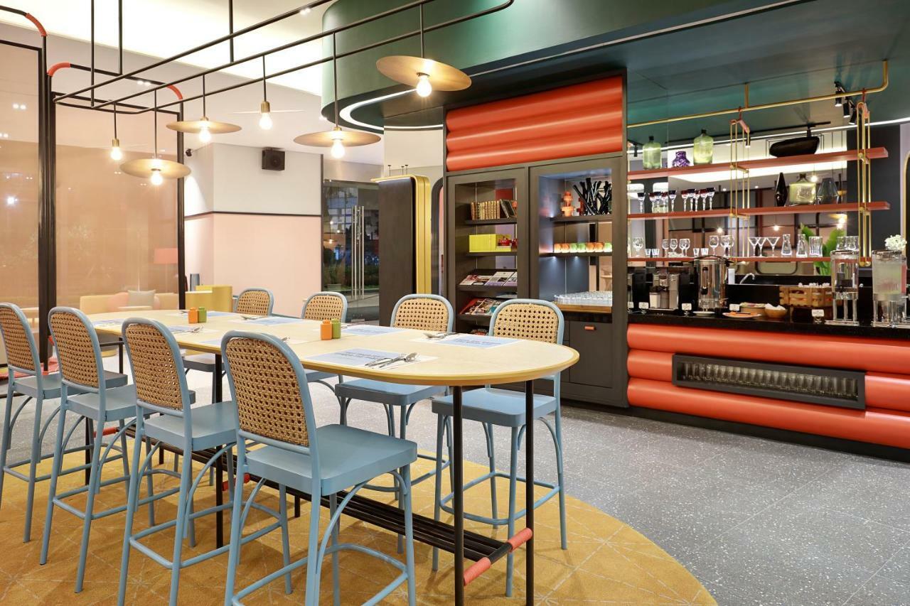 Ibis Styles Jakarta Tanah Abang Exterior photo